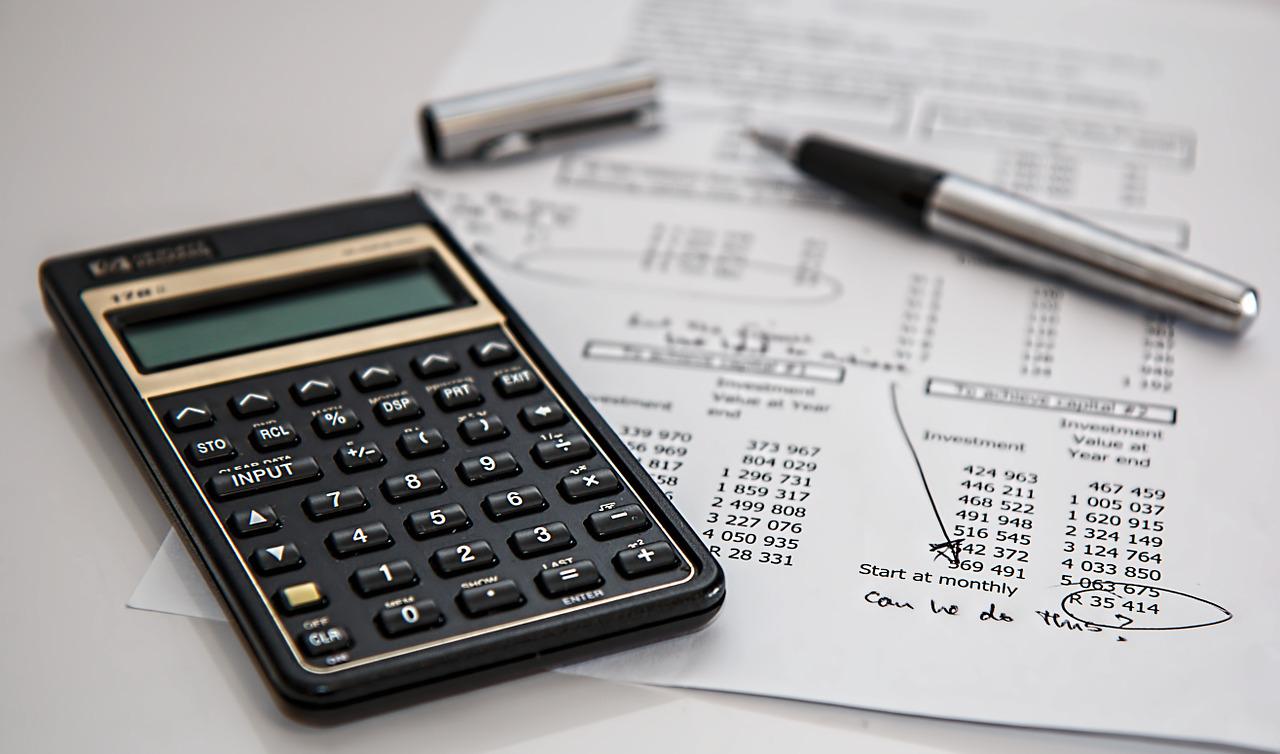 computing calculations on paper using a calculator